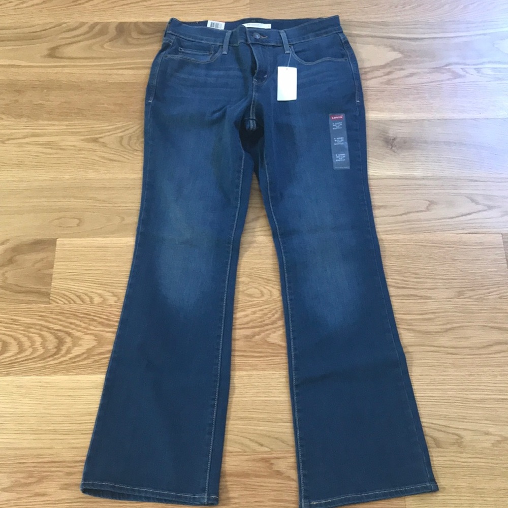 NWT Levi’s Blue Jeans